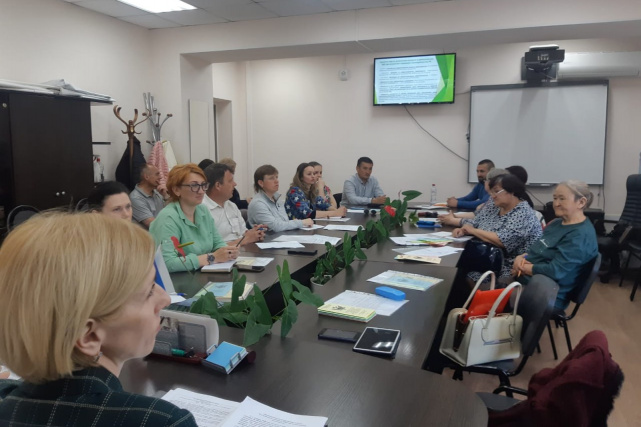 Сотрудники Управления Минюста по Республике Хакасия провели семинар для некоммерческих организаций по вопросам, связанным с контролем их деятельности